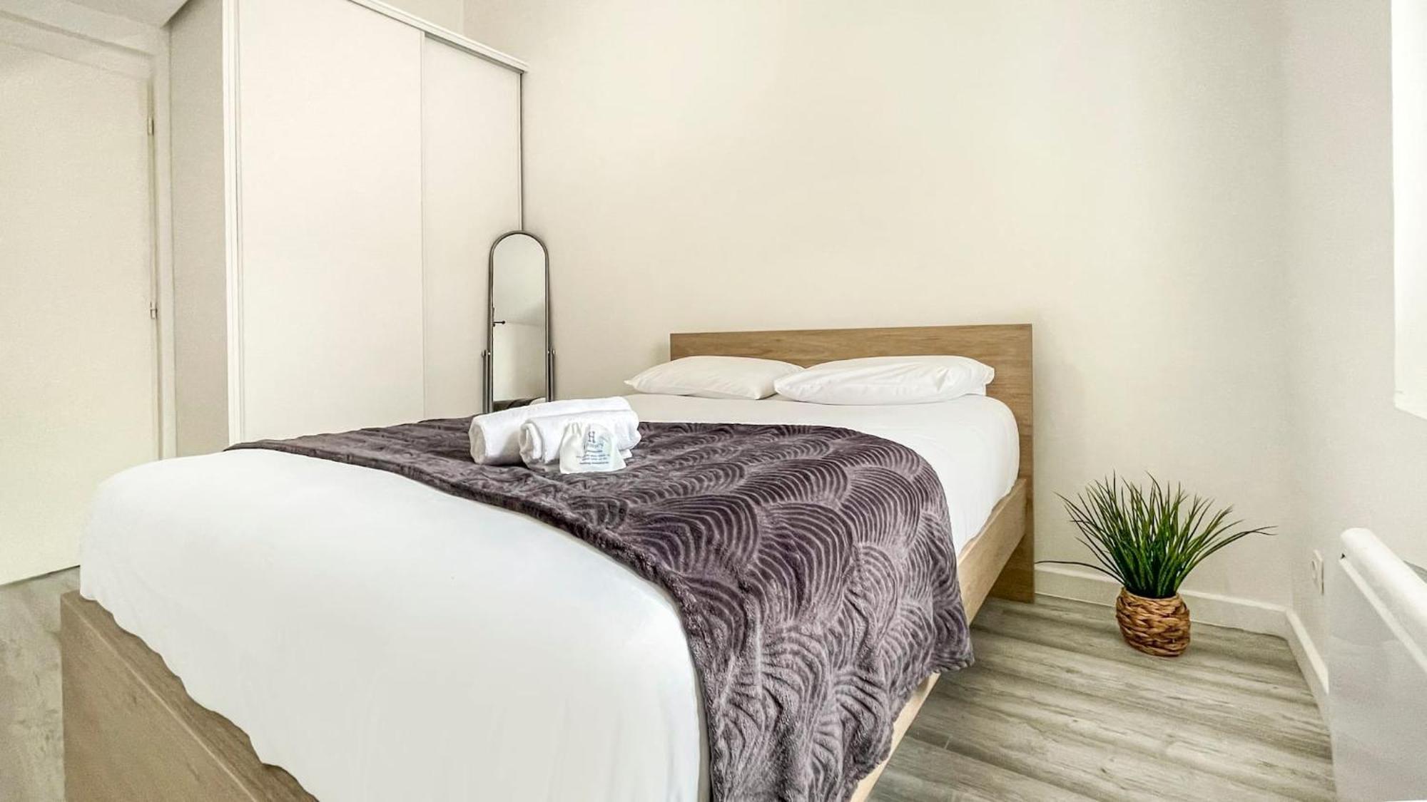 Homey Sakine- Proche Centre- Netflix- Wifi Cluses Luaran gambar