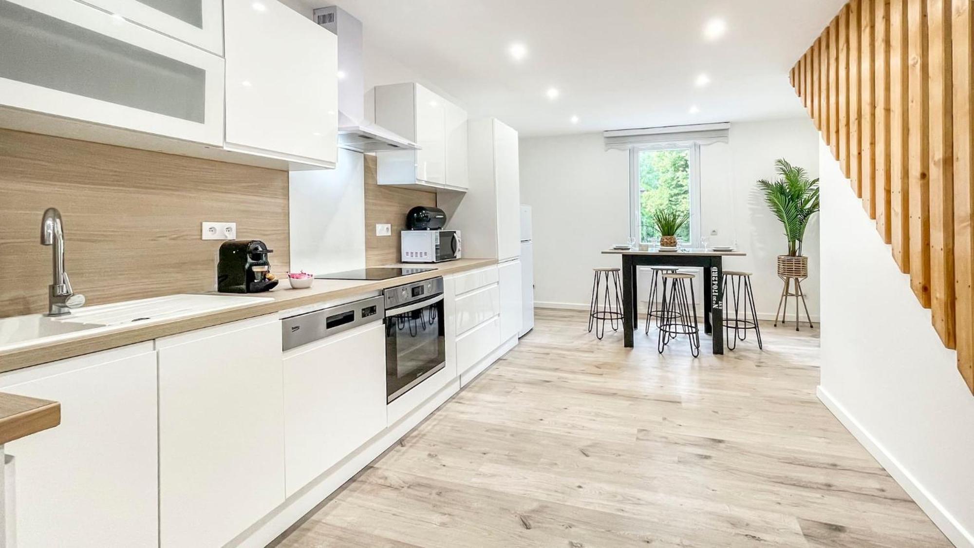 Homey Sakine- Proche Centre- Netflix- Wifi Cluses Luaran gambar