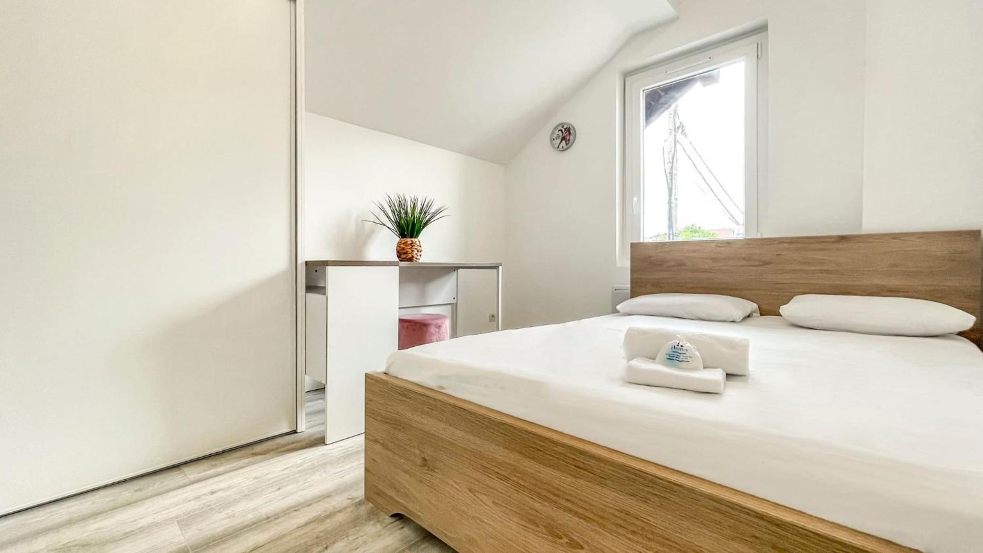 Homey Sakine- Proche Centre- Netflix- Wifi Cluses Luaran gambar